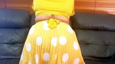 Cute Tamil Curvy Girl teases in beautiful Shein...