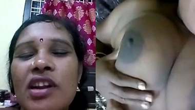 Rich Indian Dehati wife showing boobs to lover