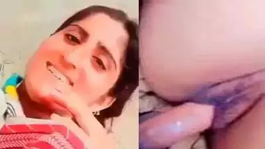 Pakistani wife puffy pussy fucking by husband viral MMS