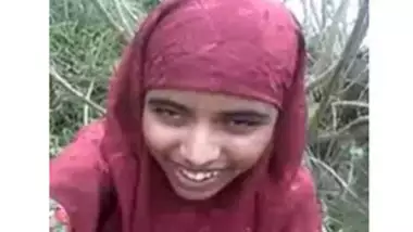 Indian muslim girl fucked outdoor