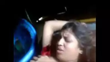Hot Tamil girl showing her pundai and boobs