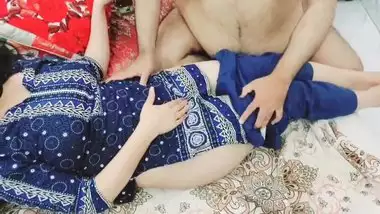 Cute Indian Housewife Getting Fingering...