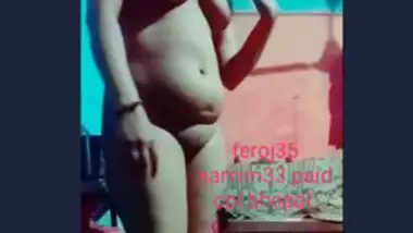 Sexy figure bhabi